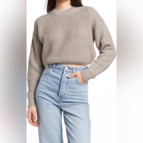 ELODIE Womens Grey Crewneck Cropped Sweater - Size Large - New With Tags - Picture 1 of 4
